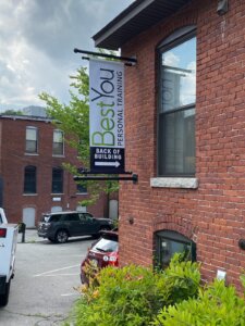 Vertical banner w trapeze brackets in andover