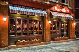 Brasserie28 vinyl window lettering